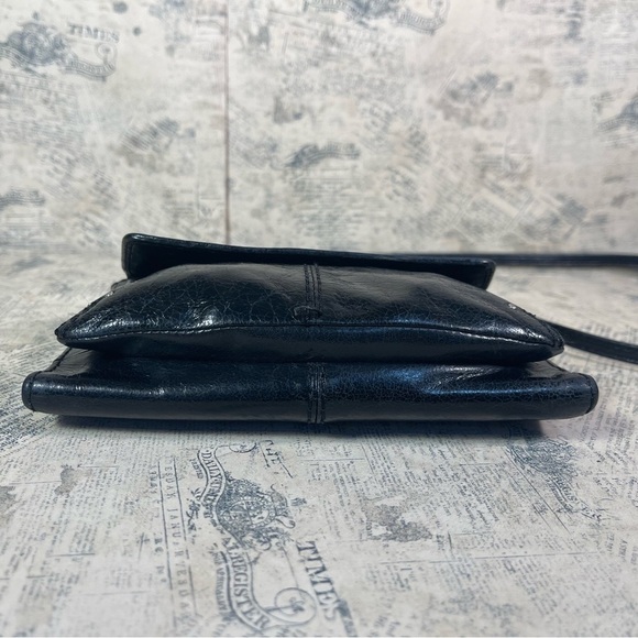 HOBO Black Leather Crossbody bag and organizer - Picture 6 of 12